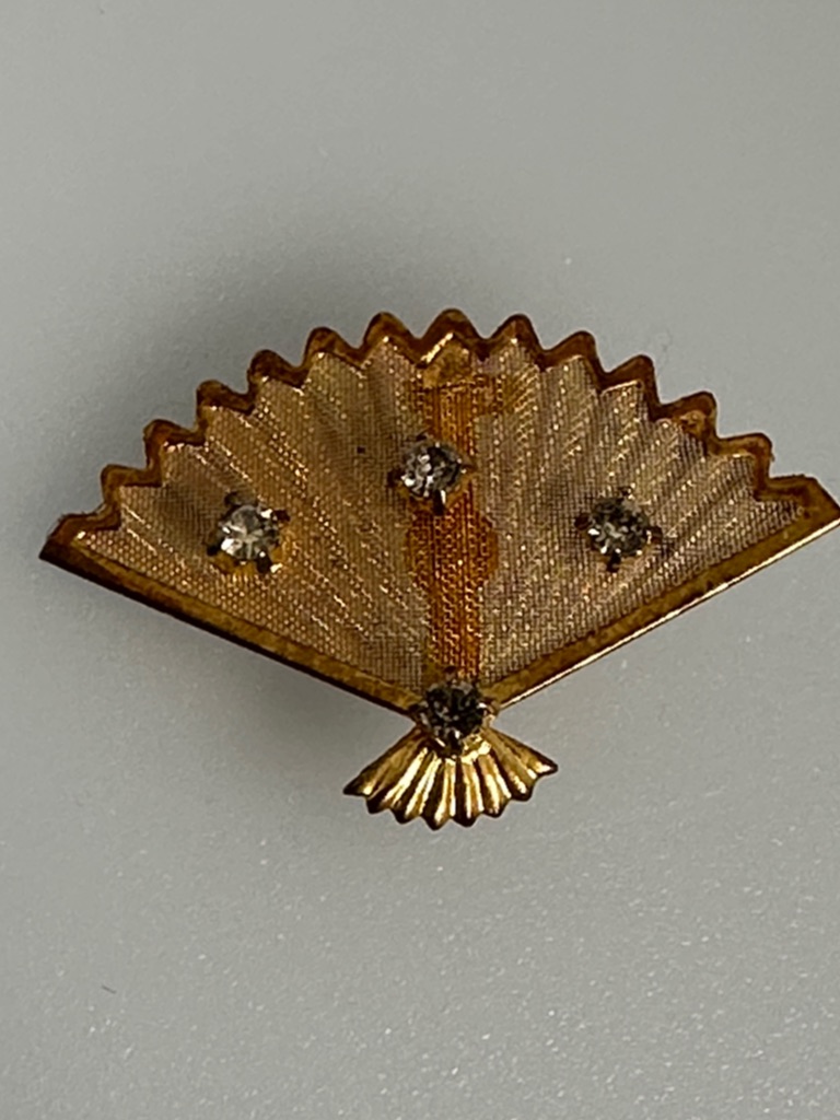 Vintage Gold Fan Brooch With Clear Rhinestones